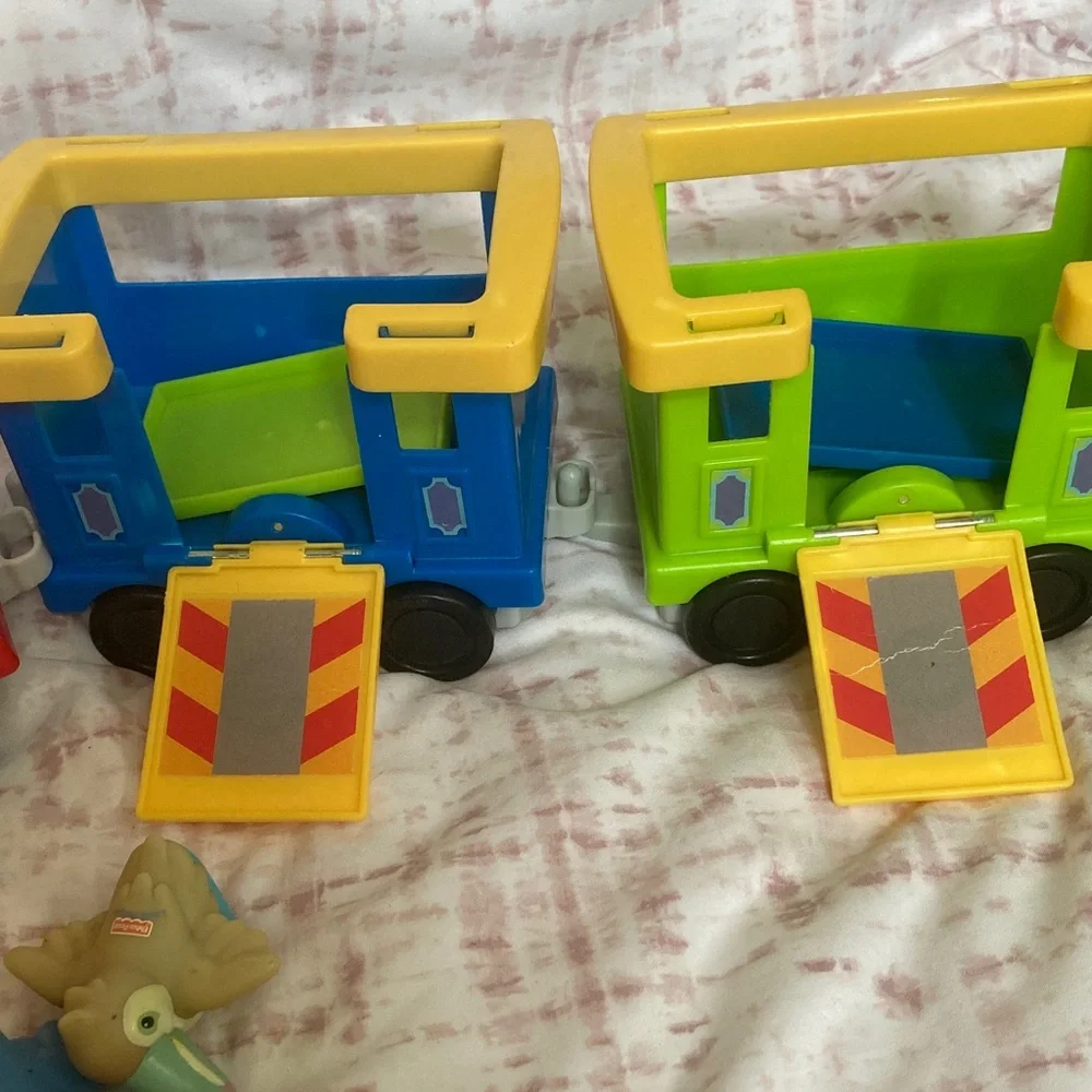 FISHER PRICE Little People Train Set and figures